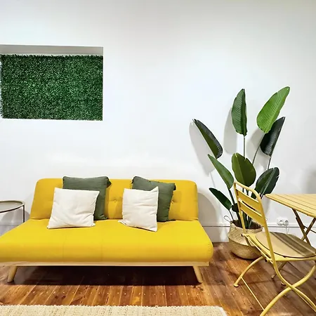 Flh Campo Pequeno Stylish Interior Apartment Lisbon