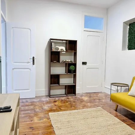 Apartment Flh Campo Pequeno Stylish Interior