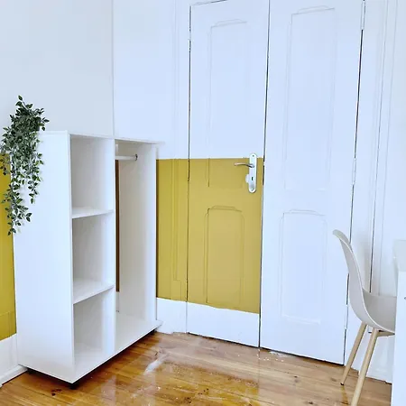 Flh Campo Pequeno Stylish Interior Apartment Lisbon