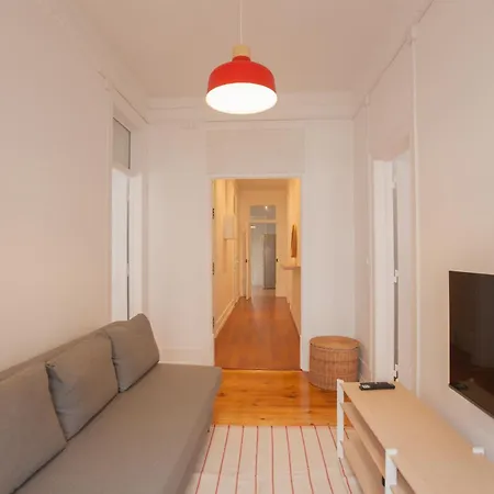 Flh Campo Pequeno Stylish Interior شقة