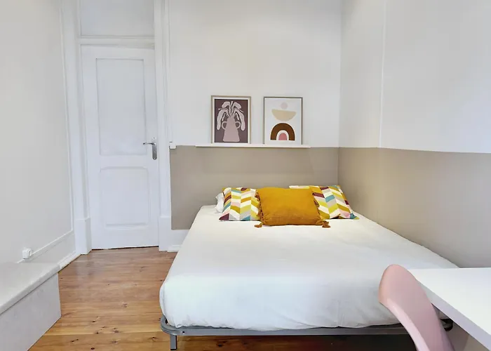 Flh Campo Pequeno Stylish Interior