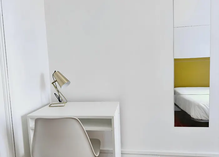 Flh Campo Pequeno Stylish Interior Apartment Lisbon