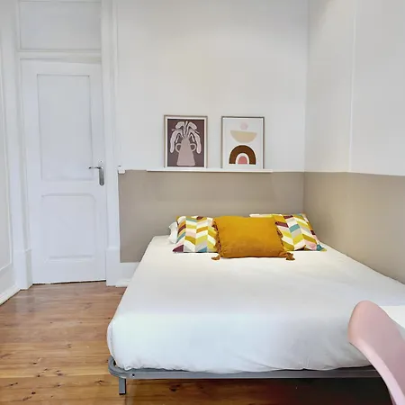 Flh Campo Pequeno Stylish Interior